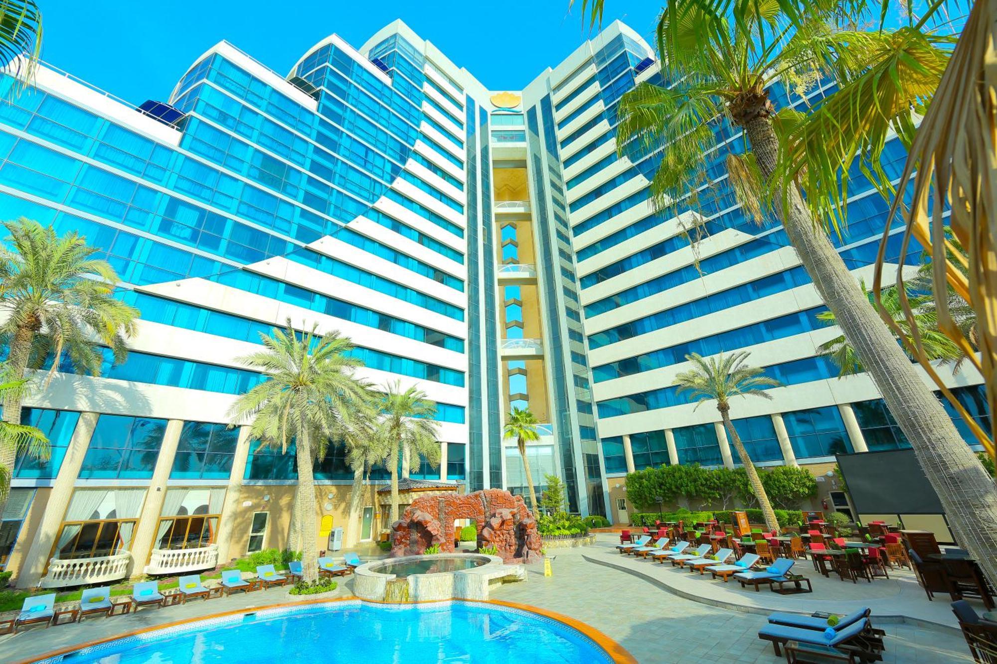 Elite Resort & Spa Manama Exterior photo